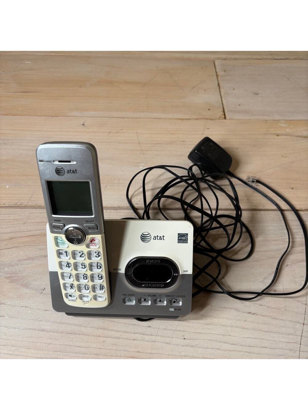 AT&T EL52203 EUC Double Cordless Phone System